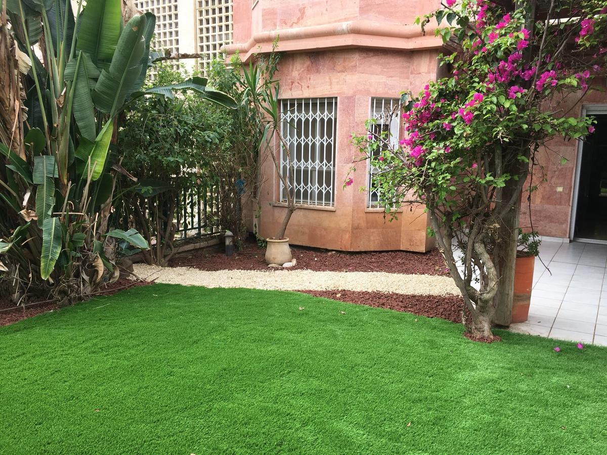 Pool & Garden Rehovot Exterior photo